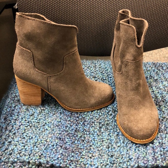 Splendid Women’s Gray Suede Lakota Ankle Booties 6 - Picture 4 of 10